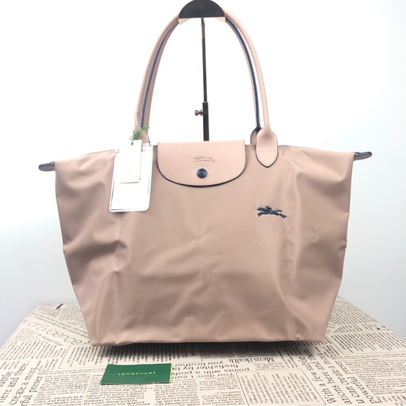 Meet the Posher Handbags - 🎉🎉NWT Long.champ le pliage Club Tote Large Hawthorn